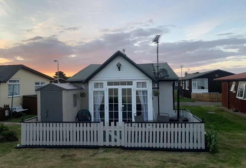 Chalet 81 South Shore Bridlington 2X Bedroom Detached Chalet Sleeps 4 Bessingby Ngoại thất bức ảnh